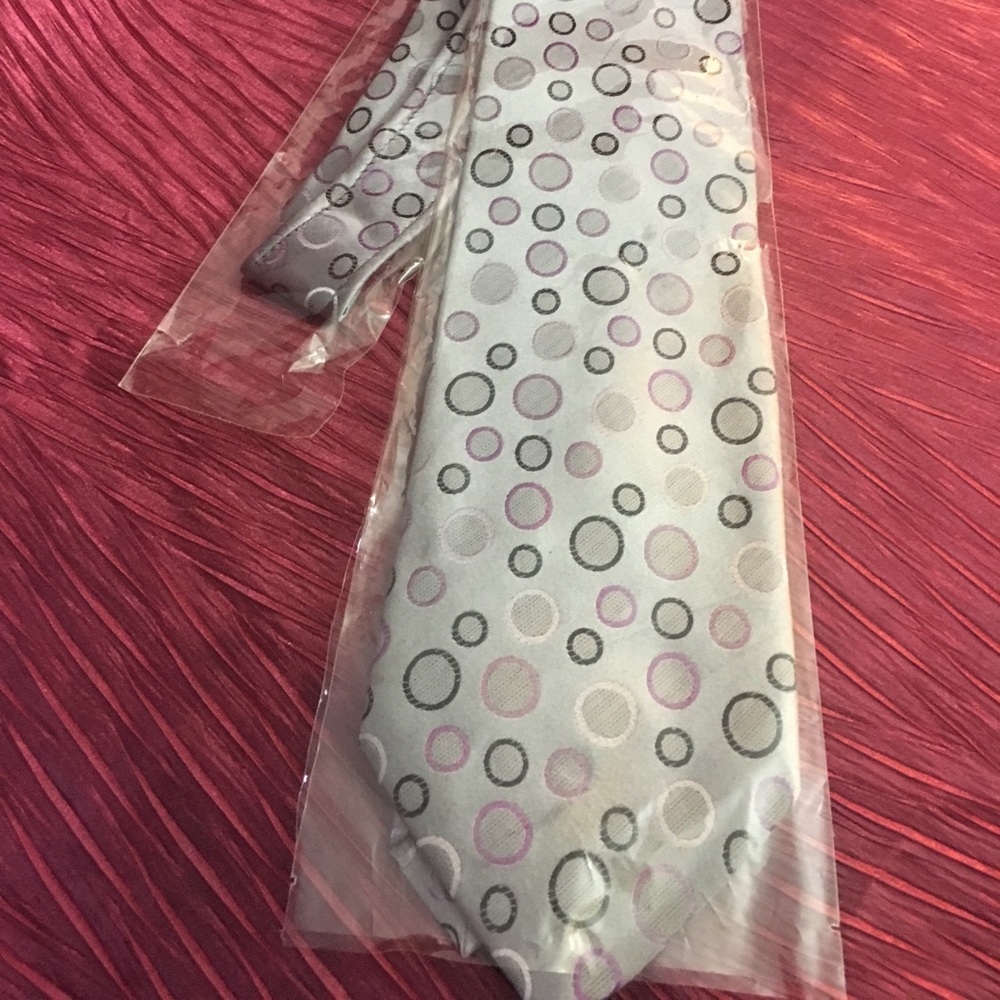 Beau Brummell 100% Silk Men’s Necktie